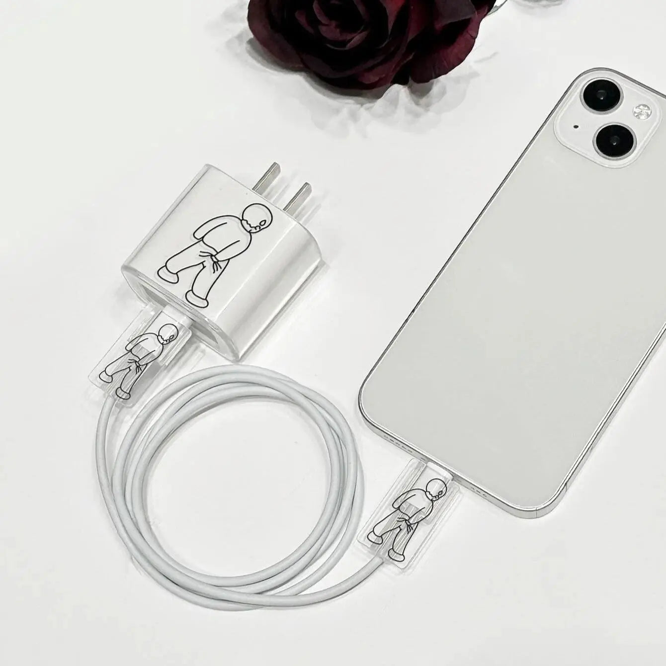 【もこもこ可愛い】ダウンジャケット風AirPodsケース|ハンドストラップ付き|AirPods 1/2/3/Pro 対応